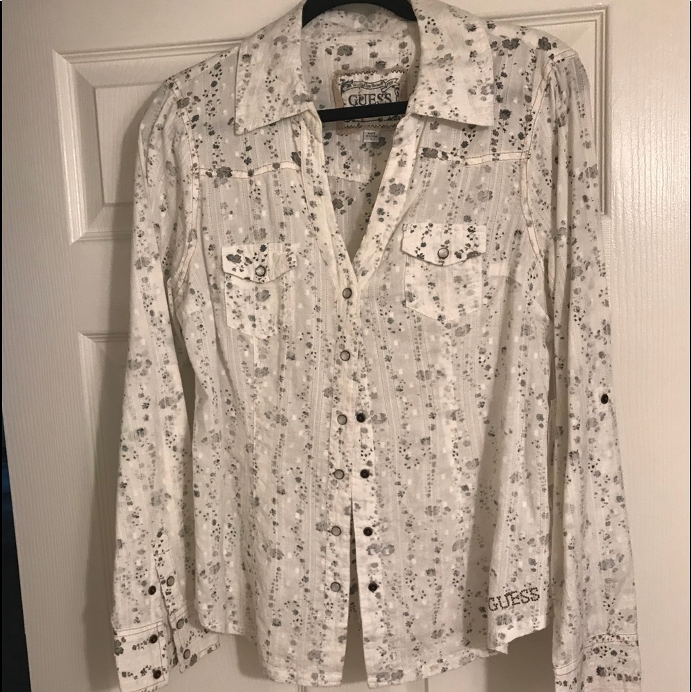 NEW!! Guess snap front embroidered top size L
